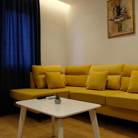 2E Center Apartment Tirana Exterior foto